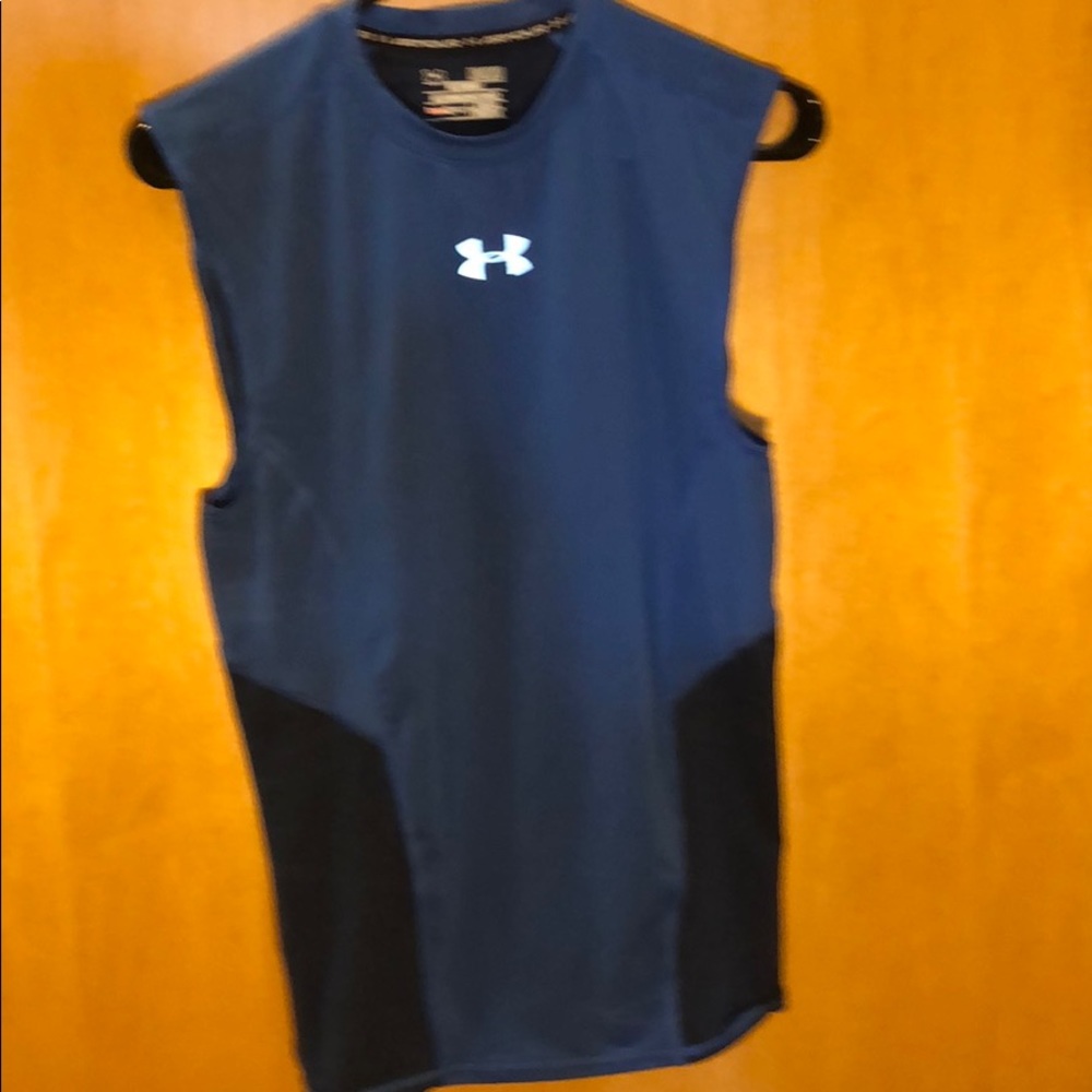 Under Armour muscle/tank top